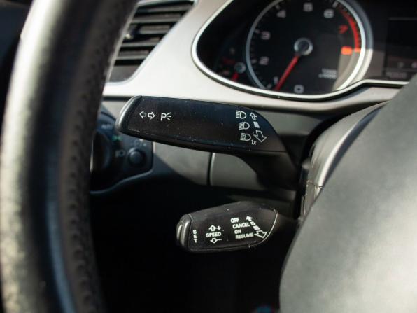 Audi A4 IV (B8) Рестайлинг с пробегом 2012 года, цена 1 280 000 рублей, 203020 км, седан, Автокод Объявления