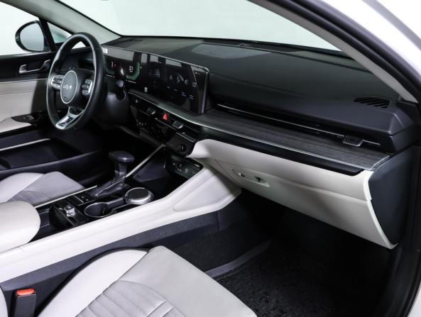 Kia K5 III Рестайлинг с пробегом 2023 года, цена 3 660 000 рублей, 268 км, седан, Автокод Объявления