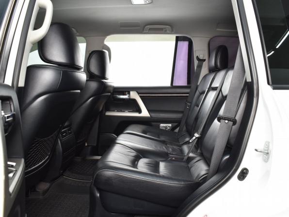 Toyota Land Cruiser 200 Series Рестайлинг 1 с пробегом 2015 года, цена 4 309 995 рублей, 337312 км, внедорожник, Автокод Объявления