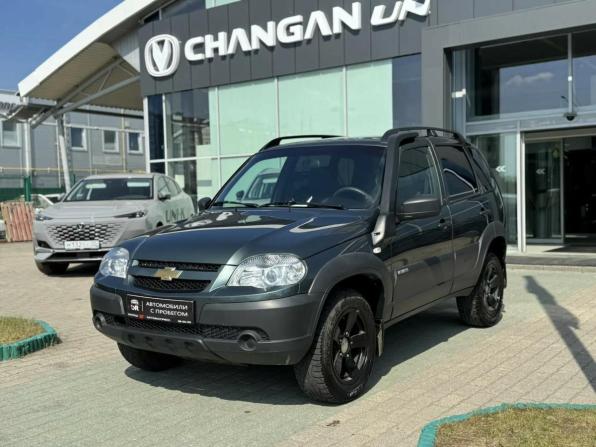 Chevrolet Niva I Рестайлинг с пробегом 2018 года, цена 840 000 рублей, 52000 км, внедорожник, Автокод Объявления