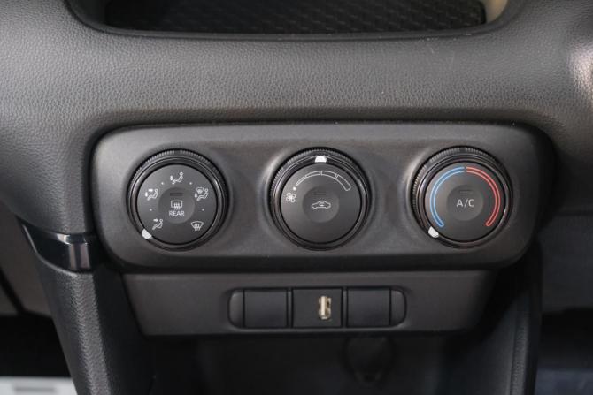 Toyota Yaris IV с пробегом 2020 года, цена 1 199 000 рублей, 96000 км, хэтчбек, Автокод Объявления