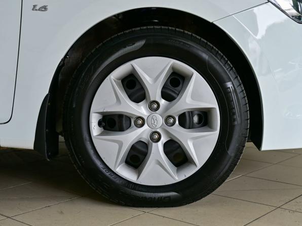 Hyundai Solaris I Рестайлинг с пробегом 2015 года, цена 1 140 000 рублей, 146653 км, седан, Автокод Объявления