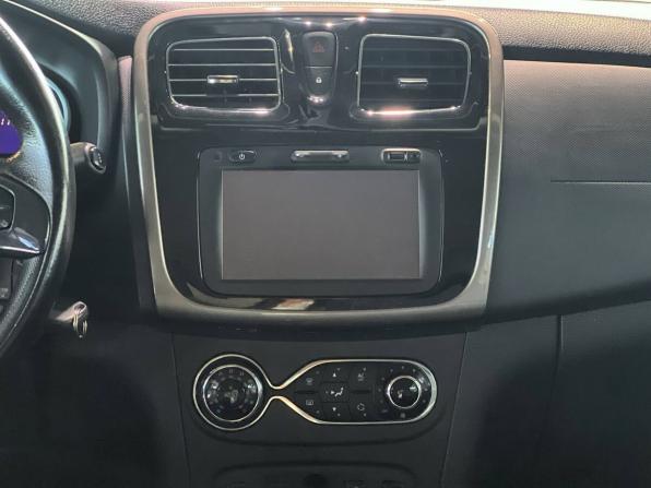 Renault Sandero II с пробегом 2014 года, цена 960 000 рублей, 117579 км, хэтчбек, Автокод Объявления