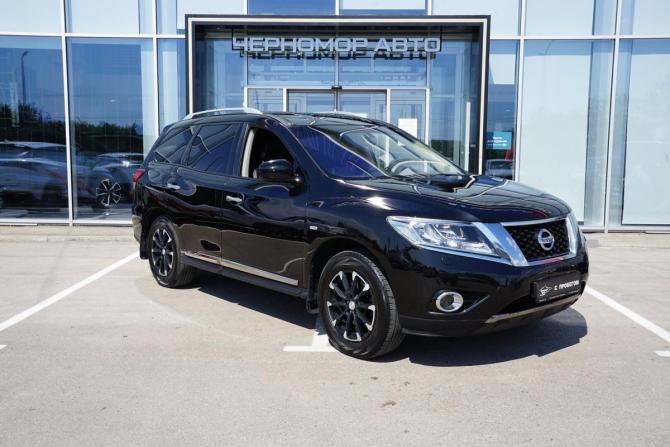 Nissan Pathfinder IV с пробегом 2015 года, цена 1 740 000 рублей, 151800 км, внедорожник, Автокод Объявления