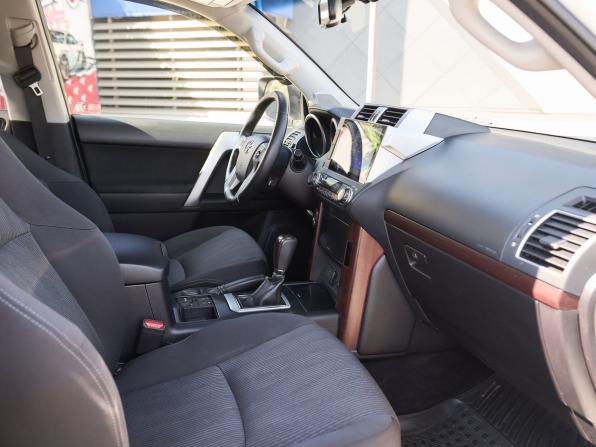 Toyota Land Cruiser Prado 150 Series Рестайлинг 1 с пробегом 2016 года, цена 4 193 800 рублей, 107760 км, внедорожник, Автокод Объявления