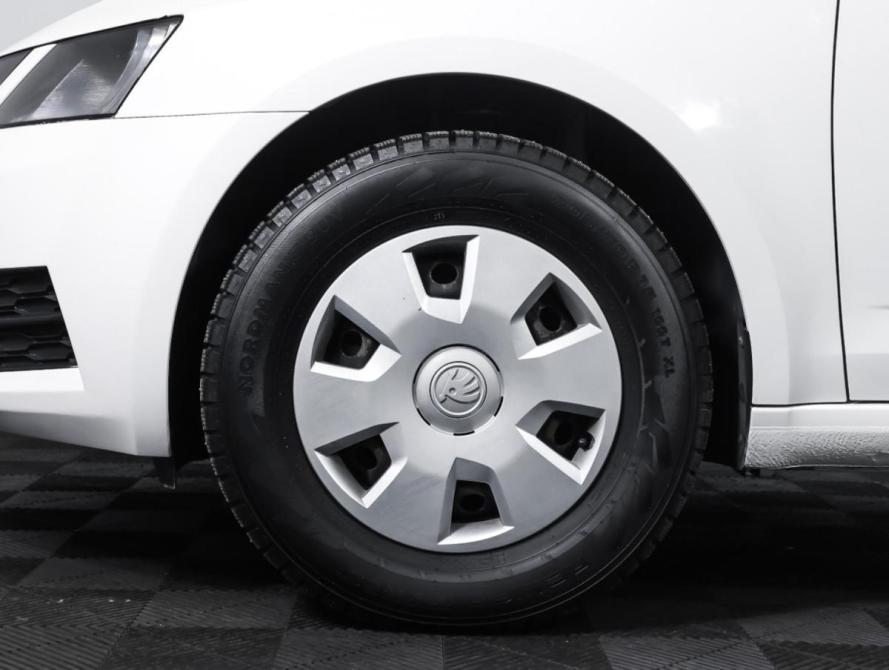 Skoda Octavia III (A7) Рестайлинг Москва  - изображение 23