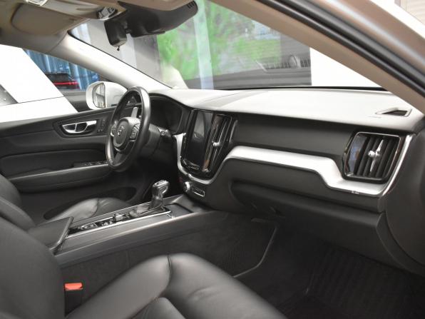 Volvo XC60 II с пробегом 2020 года, цена 3 749 000 рублей, 141800 км, внедорожник, Автокод Объявления