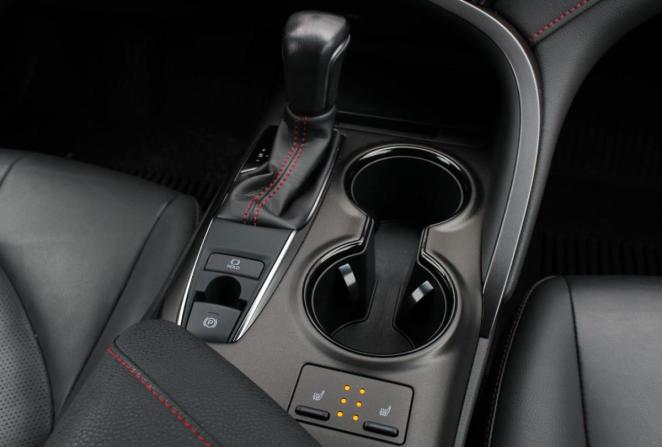Toyota Camry VIII (XV70) Рестайлинг с пробегом 2021 года, цена 4 095 000 рублей, 35198 км, седан, Автокод Объявления