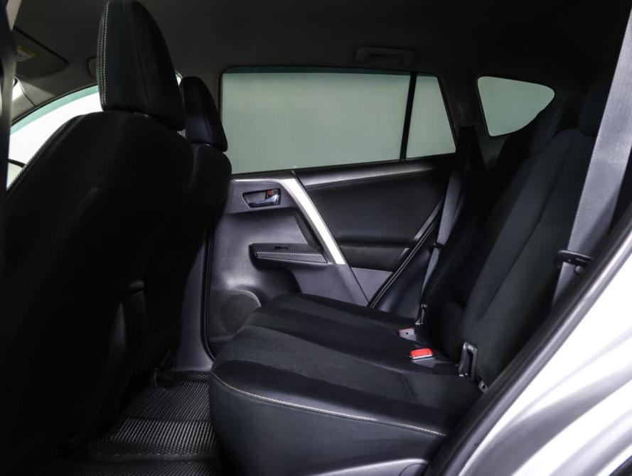 Toyota RAV4 IV (XA40) Москва  - изображение 12