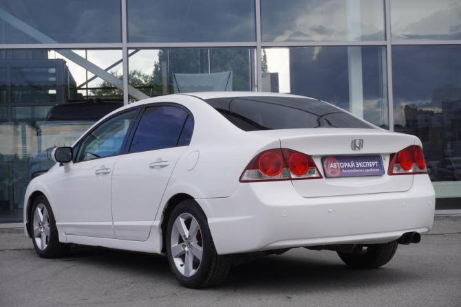 Honda Civic VIII с пробегом 2006 года, цена 880 000 рублей, 331600 км, седан, Автокод Объявления