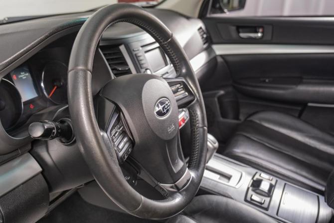 Subaru Outback IV с пробегом 2012 года, цена 1 399 000 рублей, 287100 км, универсал, Автокод Объявления
