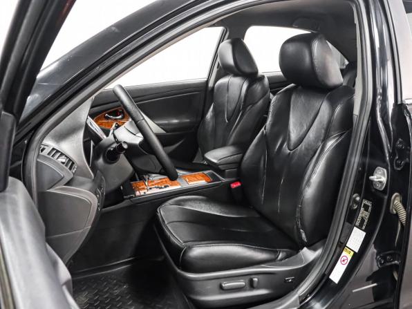 Toyota Camry VI (XV40) Рестайлинг с пробегом 2010 года, цена 999 000 рублей, 362952 км, седан, Автокод Объявления