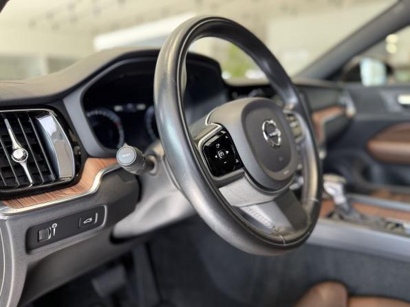 Volvo V60 Cross Country II с пробегом 2021 года, цена 3 990 000 рублей, 115000 км, универсал, Автокод Объявления