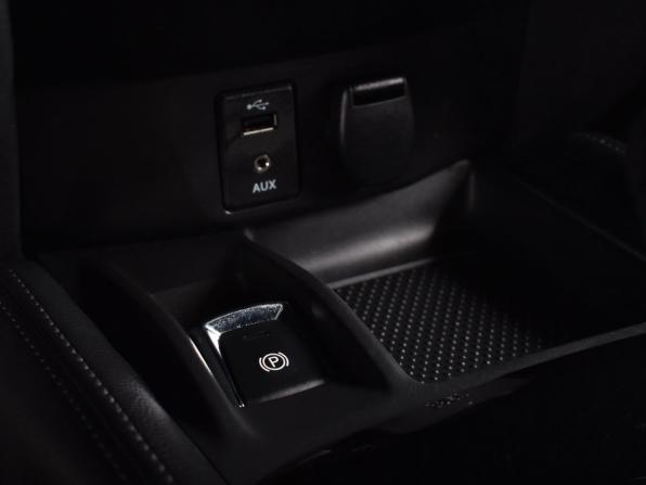 Nissan Qashqai II с пробегом 2018 года, цена 1 669 995 рублей, 157895 км, внедорожник, Автокод Объявления