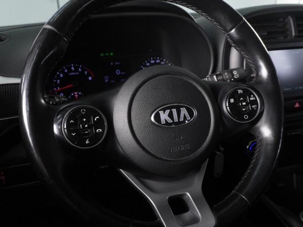 Kia Soul II Рестайлинг с пробегом 2019 года, цена 1 788 000 рублей, 256586 км, хэтчбек, Автокод Объявления