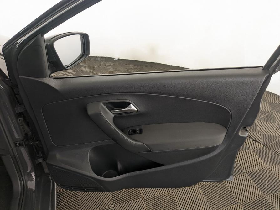 Volkswagen Polo V Москва  - изображение 24