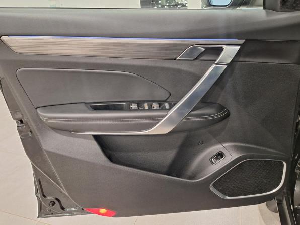 Geely Atlas Pro с пробегом 2023 года, цена 2 239 000 рублей, 31220 км, внедорожник, Автокод Объявления