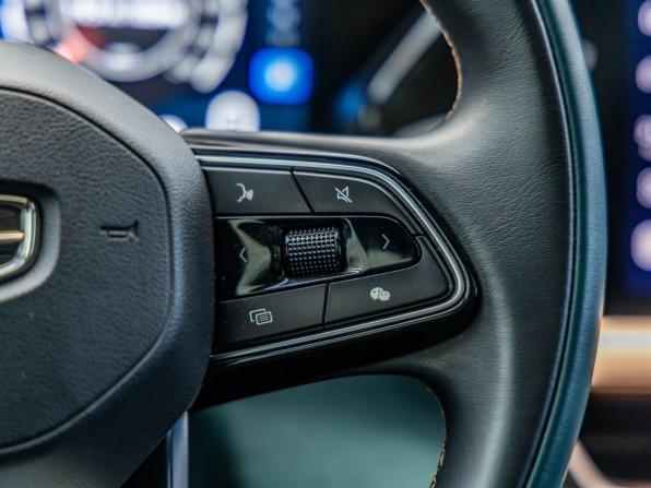Geely Monjaro I с пробегом 2023 года, цена 2 848 000 рублей, 89993 км, внедорожник, Автокод Объявления