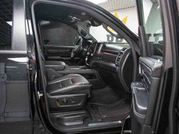 Ram 1500 V с пробегом 2022 года, цена 8 199 000 рублей, 71567 км, offers.body_type.unknown, Автокод Объявления