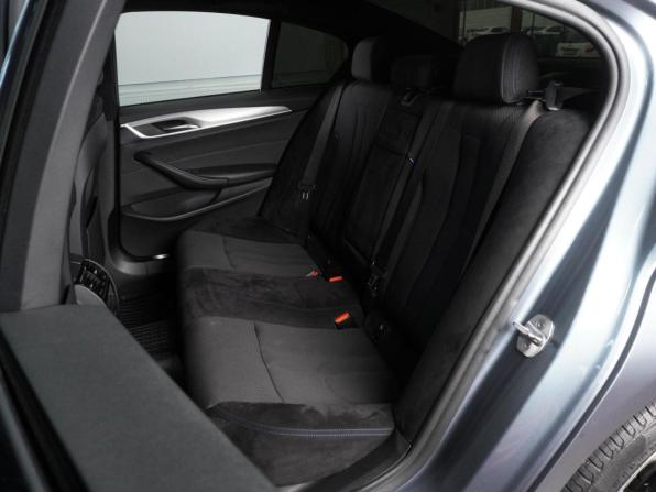 BMW 5 серии VII (G30/G31/G38) с пробегом 2018 года, цена 2 998 000 рублей, 155610 км, седан, Автокод Объявления