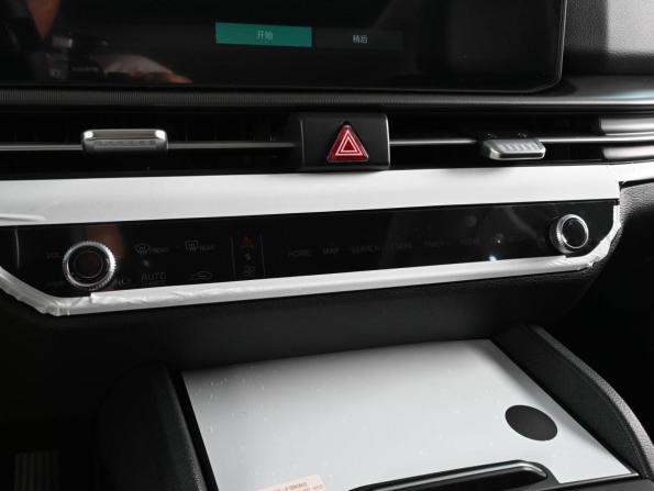 Kia Sportage V Рестайлинг с пробегом 2026 года, цена 4 199 000 рублей, 8 км, внедорожник, Автокод Объявления