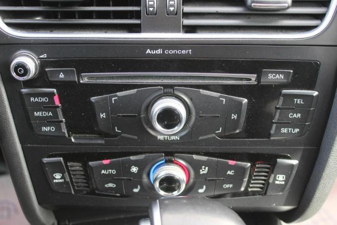 Audi A4 IV (B8) Рестайлинг с пробегом 2014 года, цена 1 350 000 рублей, 180000 км, седан, Автокод Объявления