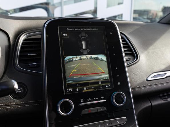 Renault Scenic IV с пробегом 2018 года, цена 1 640 000 рублей, 98328 км, компактвэн, Автокод Объявления