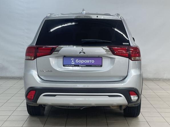 Mitsubishi Outlander III Рестайлинг 3 с пробегом 2021 года, цена 2 499 000 рублей, 137135 км, внедорожник, Автокод Объявления
