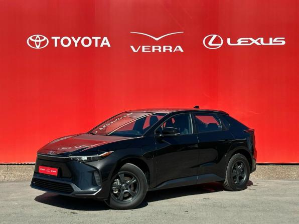 Toyota bZ4X I с пробегом 2023 года, цена 3 260 000 рублей, 102 км, внедорожник, Автокод Объявления
