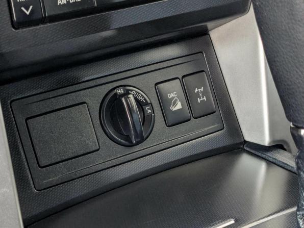 Toyota Land Cruiser Prado 150 Series с пробегом 2012 года, цена 2 899 500 рублей, 170150 км, внедорожник, Автокод Объявления
