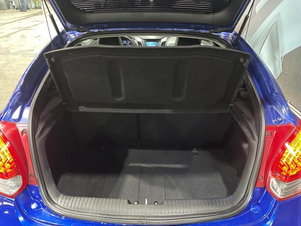 Hyundai Veloster I с пробегом 2012 года, цена 899 000 рублей, 164031 км, хэтчбек, Автокод Объявления