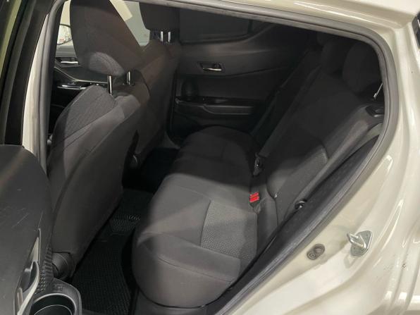 Toyota C-HR I с пробегом 2019 года, цена 2 250 000 рублей, 76473 км, внедорожник, Автокод Объявления