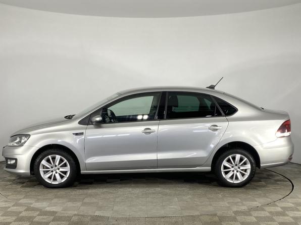 Volkswagen Polo V Рестайлинг с пробегом 2020 года, цена 1 390 000 рублей, 111922 км, седан, Автокод Объявления