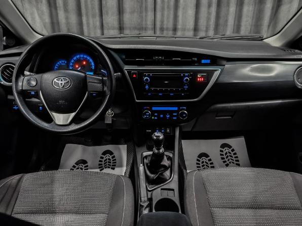 Toyota Auris II с пробегом 2013 года, цена 920 000 рублей, 230000 км, хэтчбек, Автокод Объявления