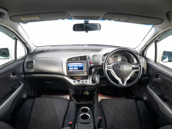 Honda Stream II Рестайлинг с пробегом 2013 года, цена 1 300 000 рублей, 94025 км, компактвэн, Автокод Объявления