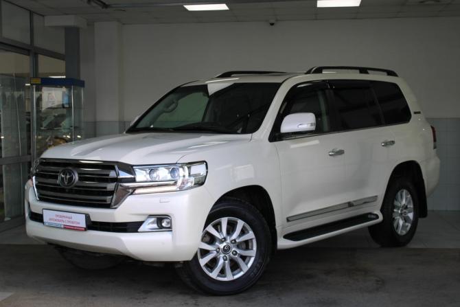 Toyota Land Cruiser 200 Series Рестайлинг 2 с пробегом 2019 года, цена 7 997 000 рублей, 88500 км, внедорожник, Автокод Объявления