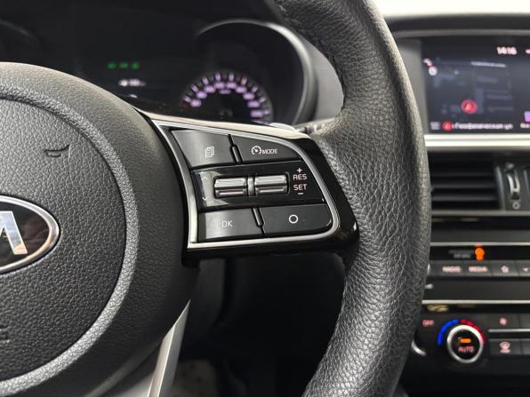 Kia Optima IV Рестайлинг с пробегом 2018 года, цена 2 060 000 рублей, 138736 км, седан, Автокод Объявления