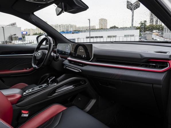 Geely Coolray I Рестайлинг с пробегом 2023 года, цена 2 359 000 рублей, 58800 км, внедорожник, Автокод Объявления