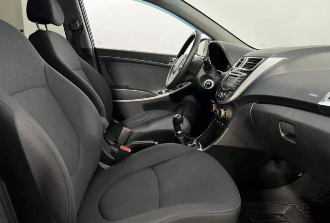 Hyundai Solaris I с пробегом 2013 года, цена 950 000 рублей, 118972 км, хэтчбек, Автокод Объявления