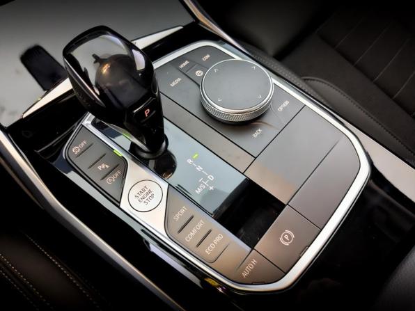 BMW 3 серии VII (G2x) с пробегом 2020 года, цена 3 550 000 рублей, 44998 км, седан, Автокод Объявления