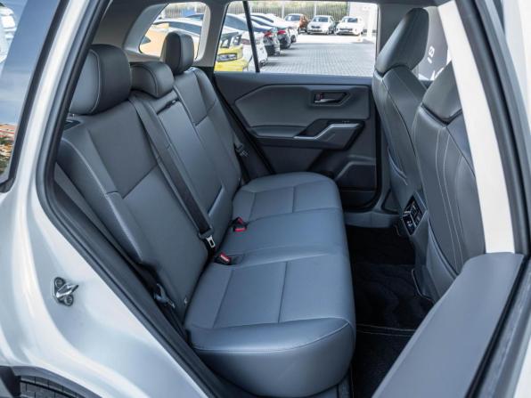 Toyota RAV4 VI (XA60) с пробегом 2025 года, цена 4 347 800 рублей, 38 км, внедорожник, Автокод Объявления