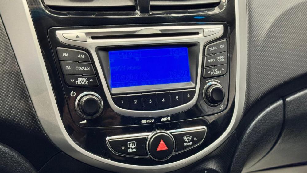 Hyundai Solaris I Киров  - изображение 12