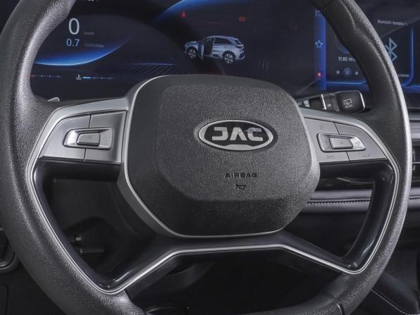 JAC JS6 с пробегом 2023 года, цена 1 750 000 рублей, 81340 км, внедорожник, Автокод Объявления