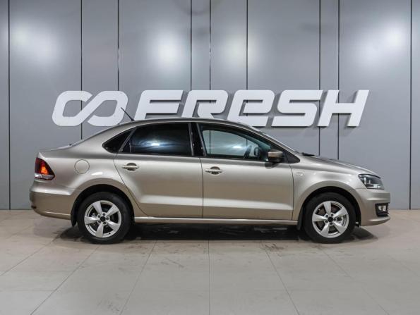 Volkswagen Polo V Рестайлинг с пробегом 2016 года, цена 1 114 000 рублей, 138755 км, седан, Автокод Объявления