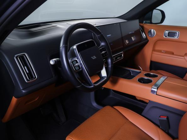 Li Auto (Lixiang) L9 I с пробегом 2024 года, цена 6 990 000 рублей, 28801 км, внедорожник, Автокод Объявления