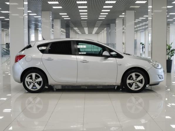 Opel Astra J с пробегом 2012 года, цена 594 000 рублей, 175581 км, хэтчбек, Автокод Объявления