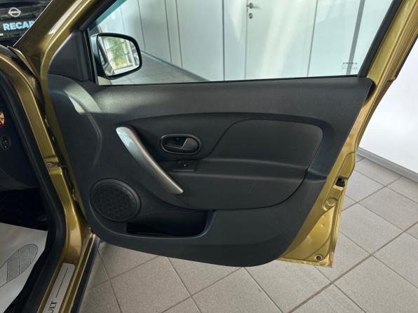 Renault Sandero II с пробегом 2018 года, цена 1 060 000 рублей, 78043 км, хэтчбек, Автокод Объявления