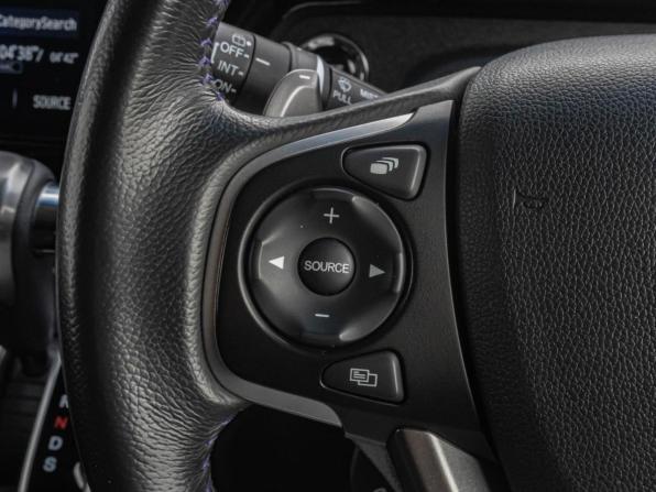 Honda Stepwgn V Рестайлинг с пробегом 2019 года, цена 2 320 000 рублей, 80193 км, минивэн, Автокод Объявления