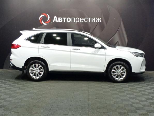 Haval M6 II с пробегом 2024 года, цена 1 690 000 рублей, 17776 км, внедорожник, Автокод Объявления