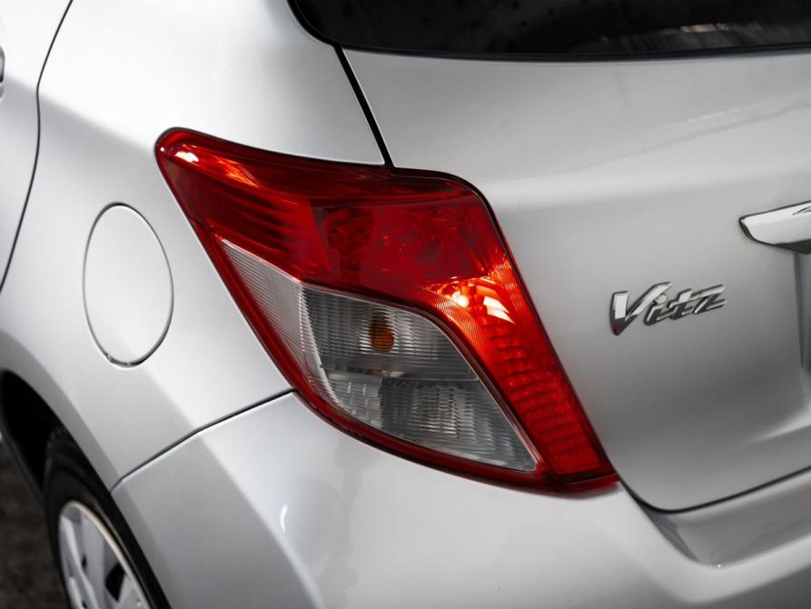 Toyota Vitz III (XP130) Иркутск  - изображение 20